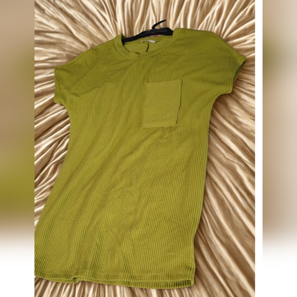 Entro Chartreus Dress